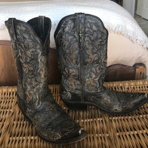 Laredo women’s cowboy boots 8.5